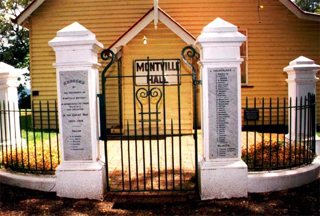 montville-memorial-gates
